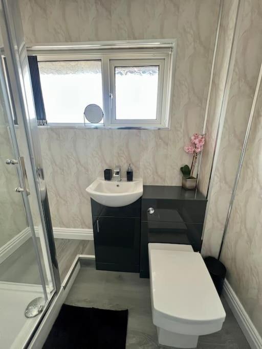 Welsh Getaway Home No 2 - 10 Mins To Bike Park Wales Merthyr Tydfil Exterior foto