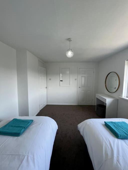 Welsh Getaway Home No 2 - 10 Mins To Bike Park Wales Merthyr Tydfil Exterior foto