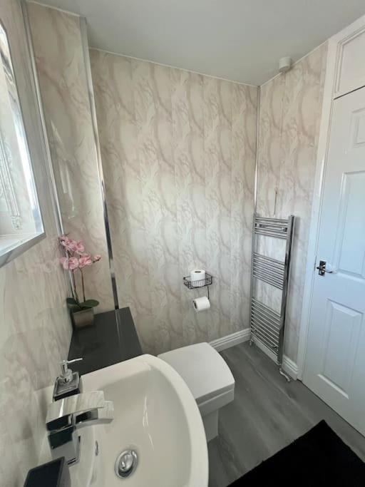 Welsh Getaway Home No 2 - 10 Mins To Bike Park Wales Merthyr Tydfil Exterior foto